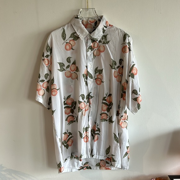 A&F Peach Short Sleeve Button Up - Picture 2 of 4